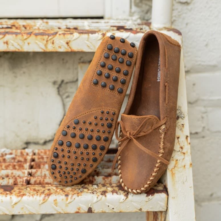 Minnetonka Men’s Classic Driver Minnetonka Classic Driving Moccasin - Free Shipping | DSW main image 4
