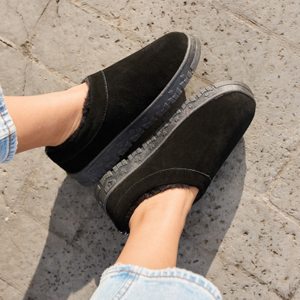 Womens Neva Moc